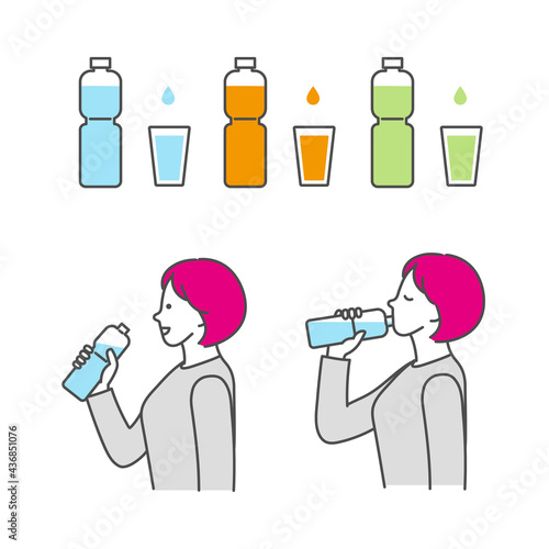 水を飲む女性