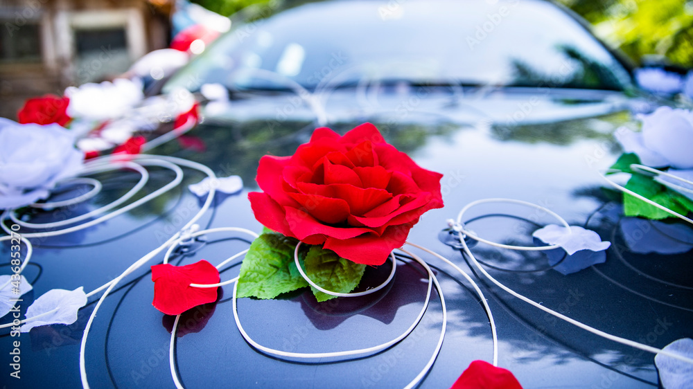 Obraz na płótnie ślub piękne obrączki para młoda samochód kwiat - rose,  kwiat, bukiet, fototapety | Foteks