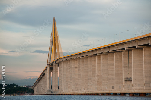 Foto Ponte Ponte Jornalista Phelippe Daou, conhecida como ponte Rio Negro em Manaus no Norte do Brasil no estado do Amazonas