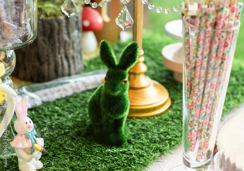 Fototapeta premium green bunny decor 