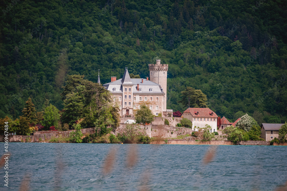 Le château de Duingt, lac d'Annecy