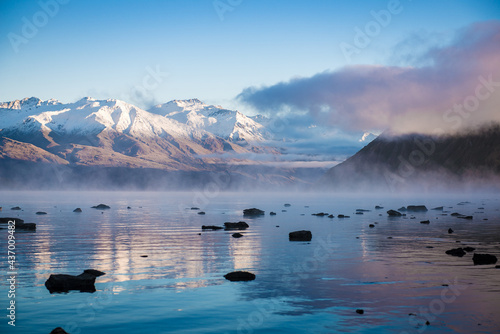 Fototapeta Naklejka Na Ścianę i Meble -  Morning mist in Lake Wanaka, New Zealand