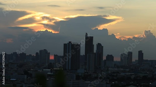 Wallpaper Mural Motion blur video background Of bokeh or morning light that hits the leaves and moves in the wind blowing through, the beauty of the ecosystem Torontodigital.ca