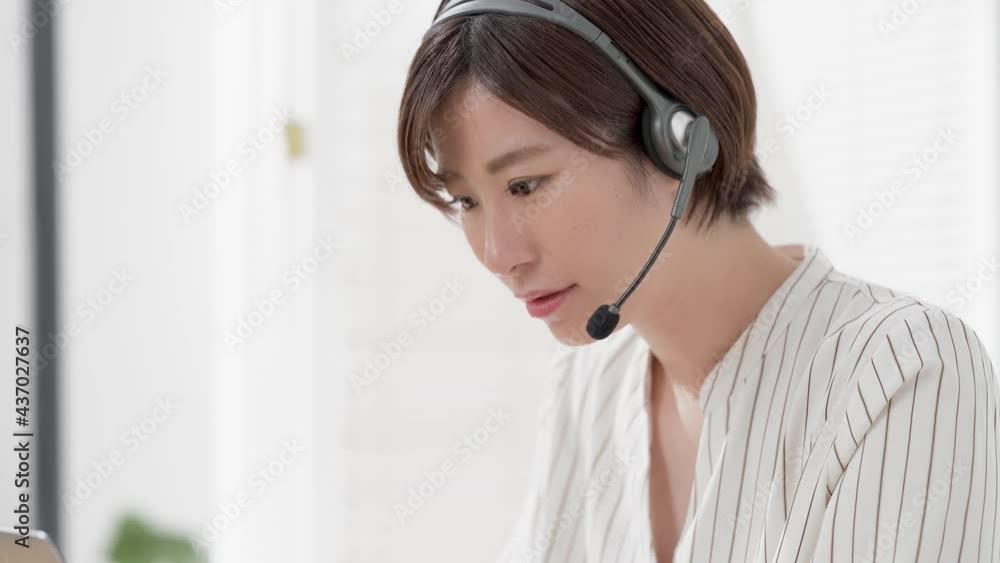 テレワーク・リモートワーク・webカメラ・女性 テレワーク・リモートワーク・webカメラ・女性