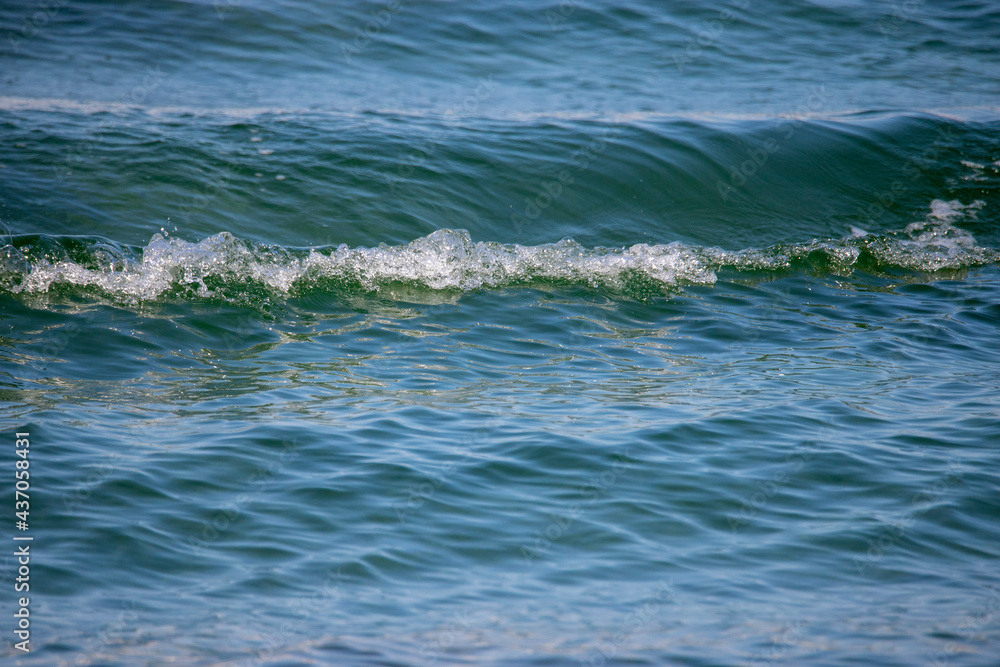 Fototapeta premium waves on the sea