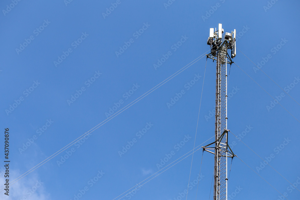 transmitter atop a cell phone pole About to be upgraded from 4g to 5g. High-risk electrical engineer job in Thailand. transmitter atop a cell phone pole About to be upgraded from 4g to 5g. High-risk electrical engineer job in Thailand.