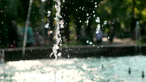Wallpaper Mural large splashes of the fountain Torontodigital.ca