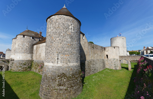 Canvas Print Dourdan fortress is a military construction, built in the 13th century to defend the southern part of the royal estate