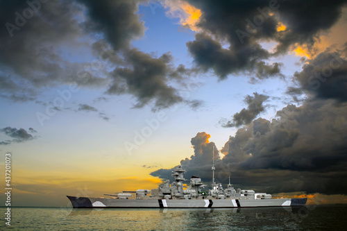 Photographie Bismarck ( Germany) battleship model with sunset sky ,hobby, childhood;,