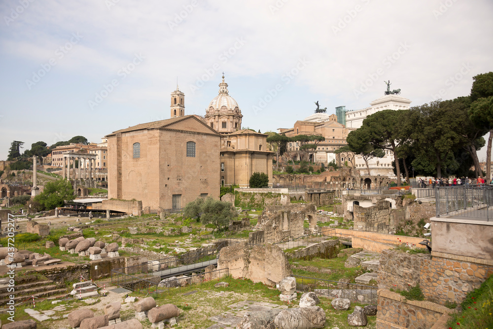  Tourists visiting the Roman Forum