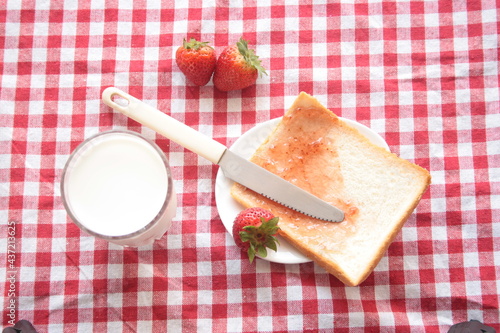 bread with jam