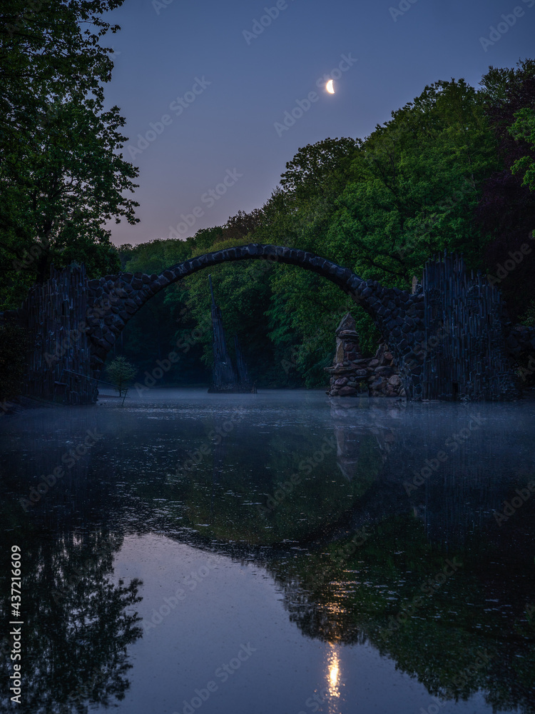 Fototapeta Moonlight on the Devilsbridge - Mondlicht auf Teufelsbrücke