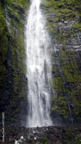 Stunning Waterfall © JanLuca
