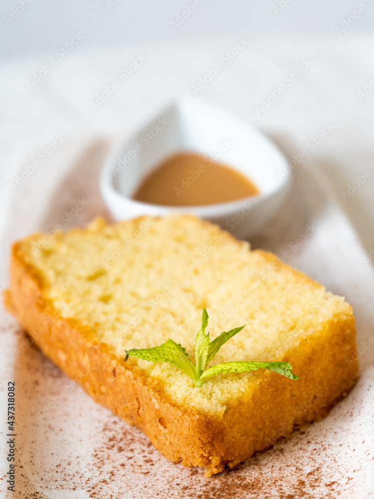 comida deliciosa, fideos, pasta, pizza, sandwich cafeteria, con jugo natural y postre de vainilla o chocolate, platos blancos ensalda capresse, albahaca queso hamburguesa, brownie, galleta de chocolat comida deliciosa, fideos, pasta, pizza, sandwich cafeteria, con jugo natural y postre de vainilla o chocolate, platos blancos ensalda capresse, albahaca queso hamburguesa, brownie, galleta de chocolat