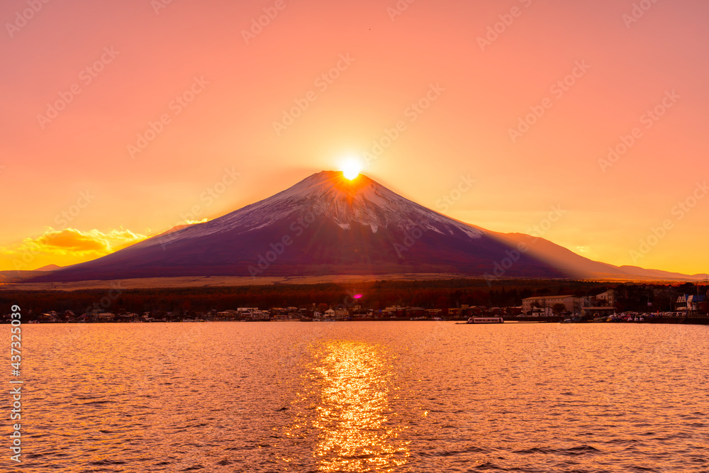 Fototapeta premium ダイヤモンド富士 11月