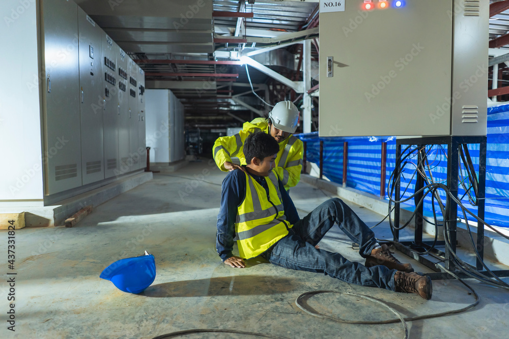 Supervisor first aid maintenance worker accident electric shock