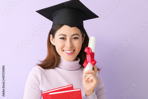 Female graduating student w...