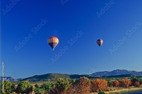 Hot Air Balloon © Julius Fekete