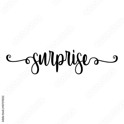 Banner con texto manuscrito surprise escrito a mano con florituras en color negro