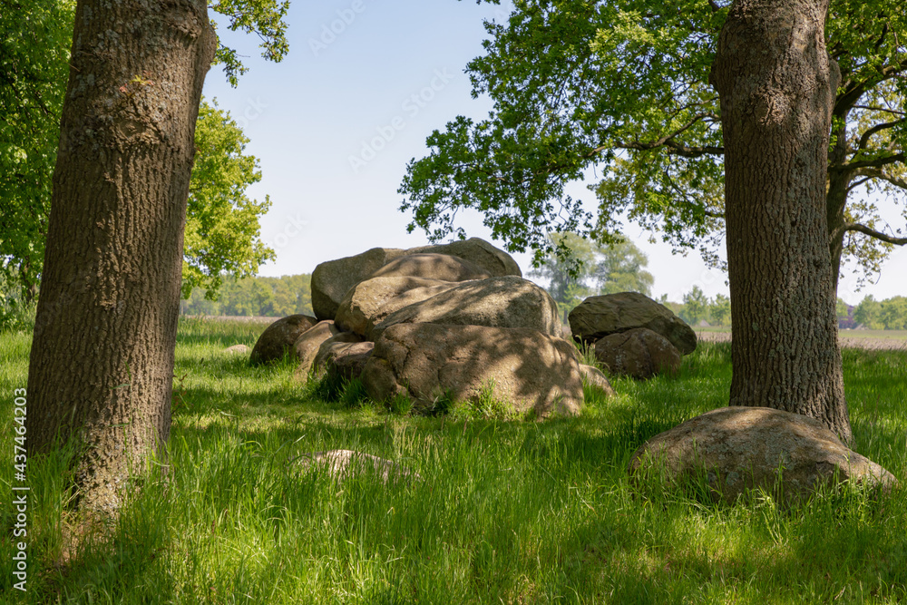 Hunebed on the Assen-Groningen, A dolmen is a type of single-chamber megalithic tomb, Usually consisting of two or more vertical, It is the only hunebed in the Dutch province of Drenthe, Netherlands. Hunebed on the Assen-Groningen, A dolmen is a type of single-chamber megalithic tomb, Usually consisting of two or more vertical, It is the only hunebed in the Dutch province of Drenthe, Netherlands.