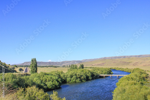 Rio  puente y campo en la patagonia