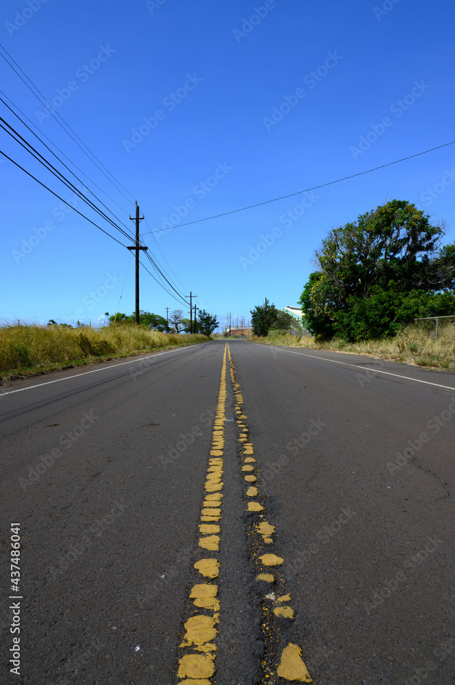 Empty to lane road