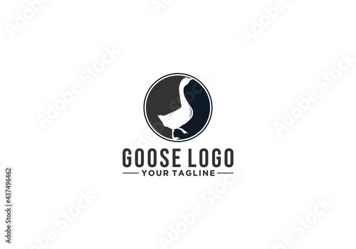 goose farm logo on white background
