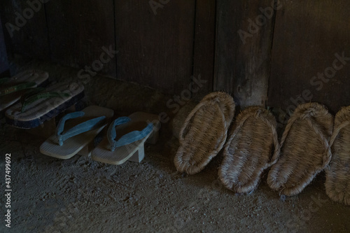 昔の履物（草鞋、下駄、草履）