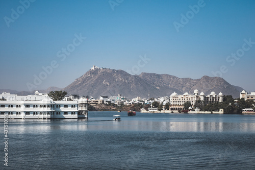 Taj Lake Palace on lake Pichola in Udaipur, Rajasthan, India.