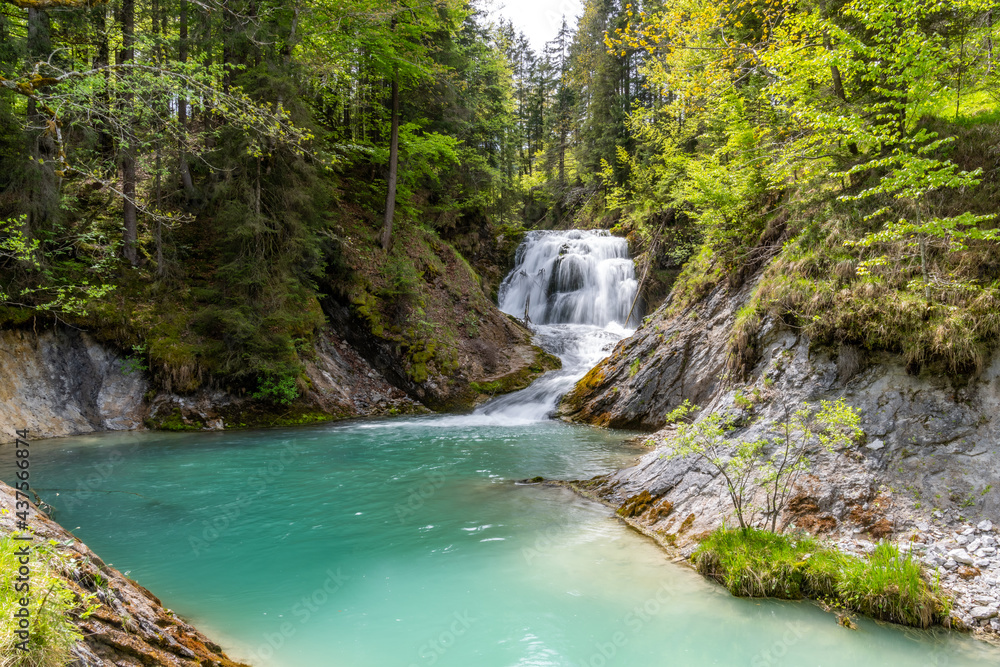 Wasserfall Obernachkanal bei Wallgau in Oberbayern Wasserfall Obernachkanal bei Wallgau in Oberbayern