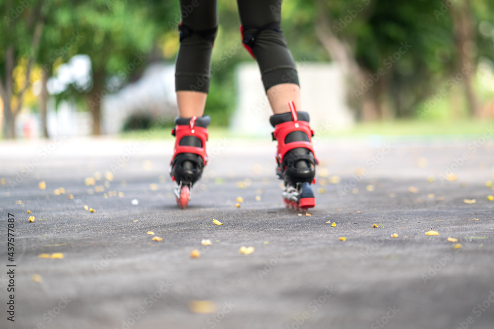 Sport action to playing a roller skate or roller blade on concrete ground. Extreme sport and recreation activity photo. Selective focus. Sport action to playing a roller skate or roller blade on concrete ground. Extreme sport and recreation activity photo. Selective focus.