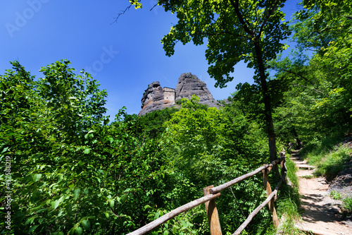 path that leads to the stone castle of Vobbia
