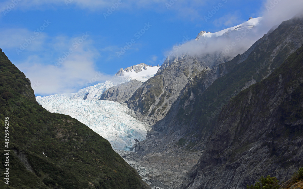 Cliffs around Franz Josef Glacier - New Zealand