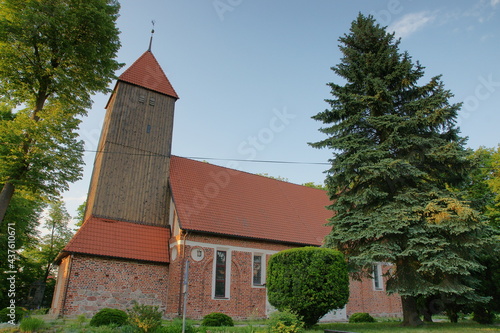 Kościół w Gutkowie. Olsztyn. Polska - Mazury - Warmia.