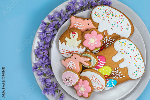 a plate with Easter gingerbread, treats for Orthodox Easter