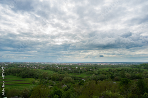 Obraz na płótnie Dark clouds over the city of Ivano-Frankivsk w salonie
