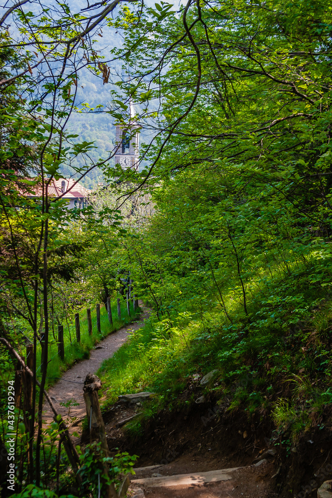 Lake Como in the north of Italy, Province of Lecco., Castello di Vezio in Perledo village
Lake Como in the north of Italy, Province of Lecco., Castello di Vezio in Perledo village