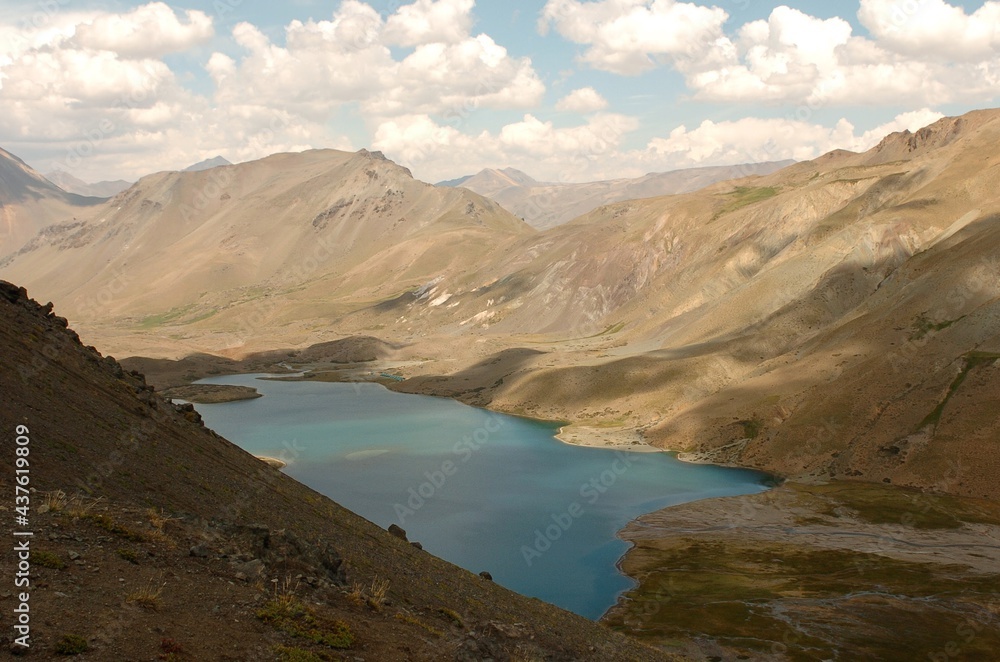 Fototapeta premium High Mountain Lake Lodge at Valle Hermoso, Valle de Las Leñas, Cordillera de los Andes, Cuyo, Mendoza, Malargüe, Argentina, South America