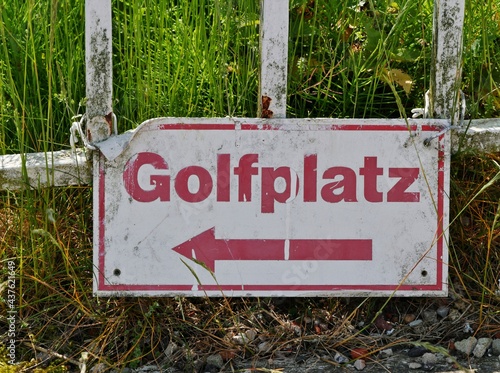 Golfplatz-Schild