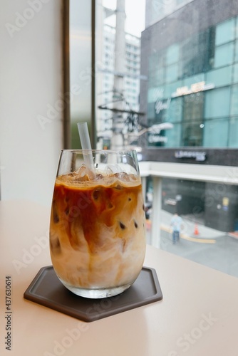 glass of ice cafe latte