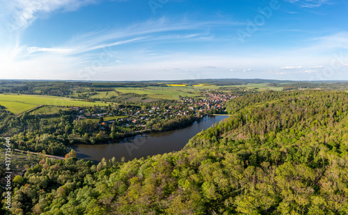 Blick über Güntersberge im Harz Selketal mit Bergsee