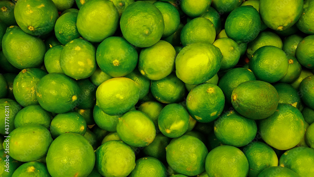 Fresh Lemon in the Market