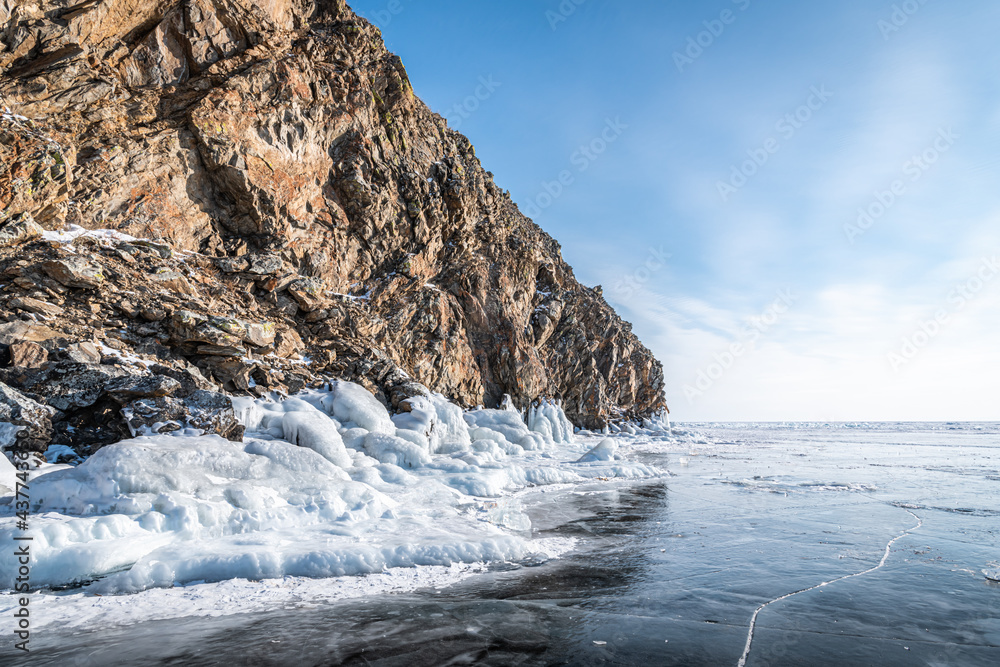 Frozen surf waves at high cliffs Frozen surf waves at high cliffs