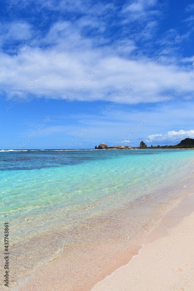 Cinquante nuances de bleu en Guadeloupe