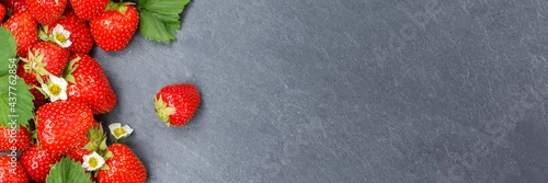Obraz  z motywem Strawberries berries fruits strawberry berry fruit copyspace copy space on a slate panoramic view