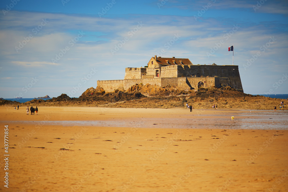 view of Sillon beach and and Fort National in Saint-Malo, Brittany, France