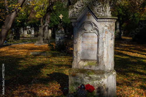 Canvas Print An ancient tombstone (from 1940s) at the Ondrejský cintorín (St