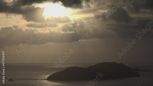 加計呂麻島の空と海