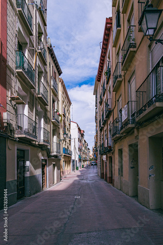 Fototapeta Naklejka Na Ścianę i Meble -   streets in the historic old town of Zaragoza, Spain