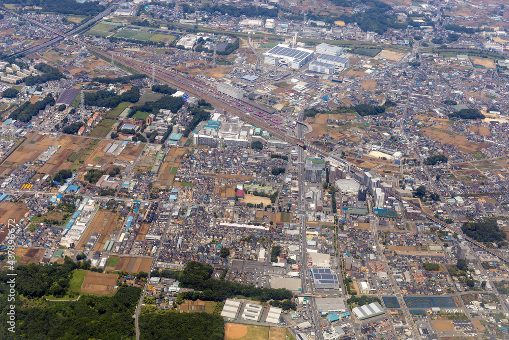 武蔵野線の新座駅付近を空撮